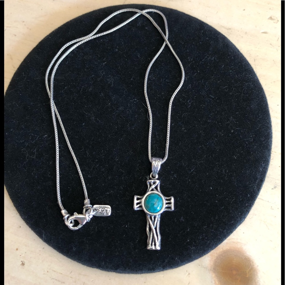 sterling silver cross necklace